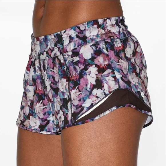 Lululemon Hotty Hot Short II 2.5" Utopia Multi Deep Phantom 6 Running Pickleball - Picture 7 of 12